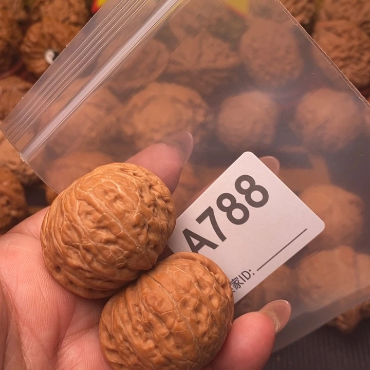 核桃把件铁锤39尺788号