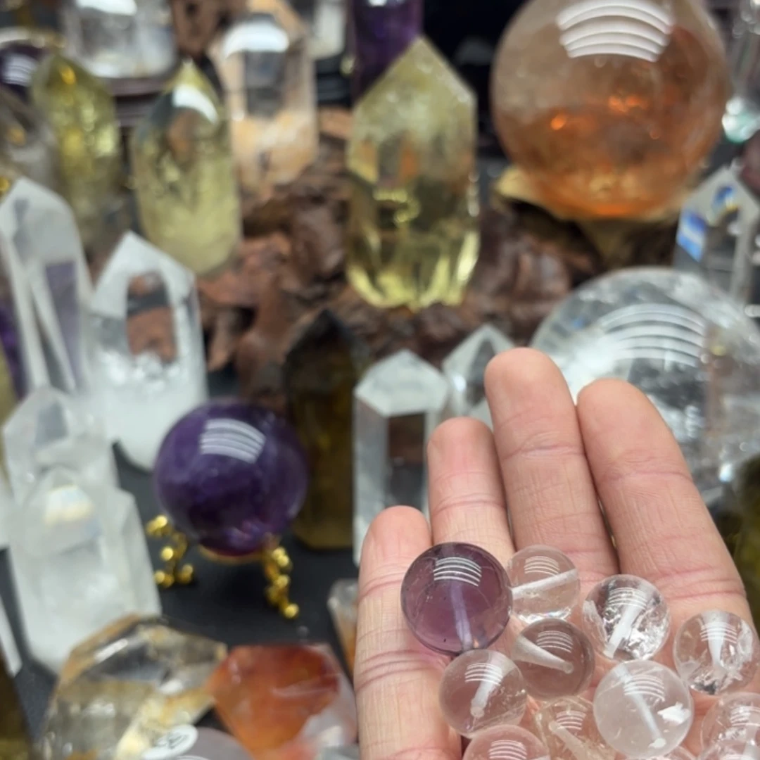 水晶摆件未镶嵌安*