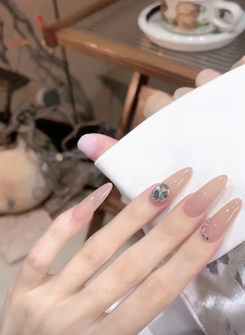 【倾城之恋】 10片装纯手工设计气质裸色穿戴甲