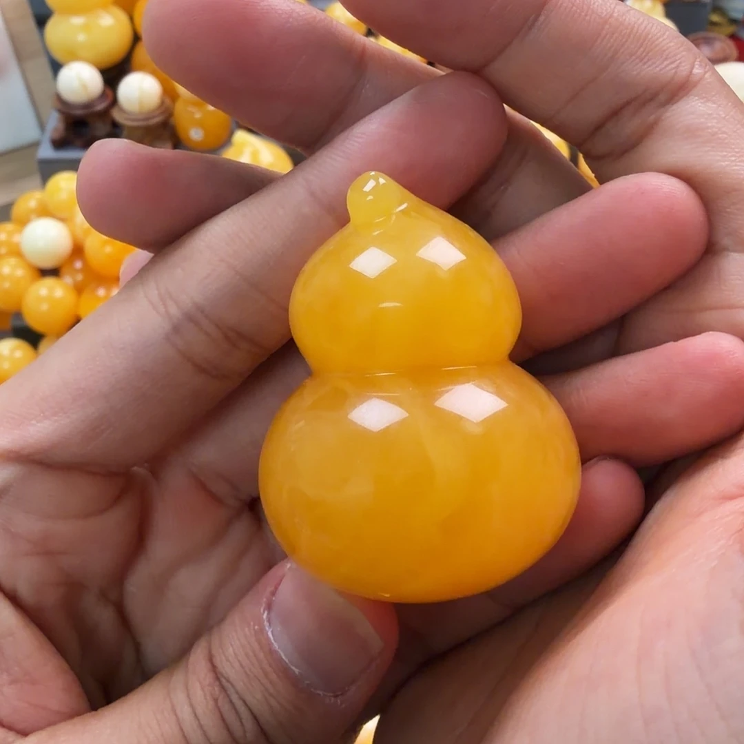 琥珀未镶嵌珠宝奇石28.7g