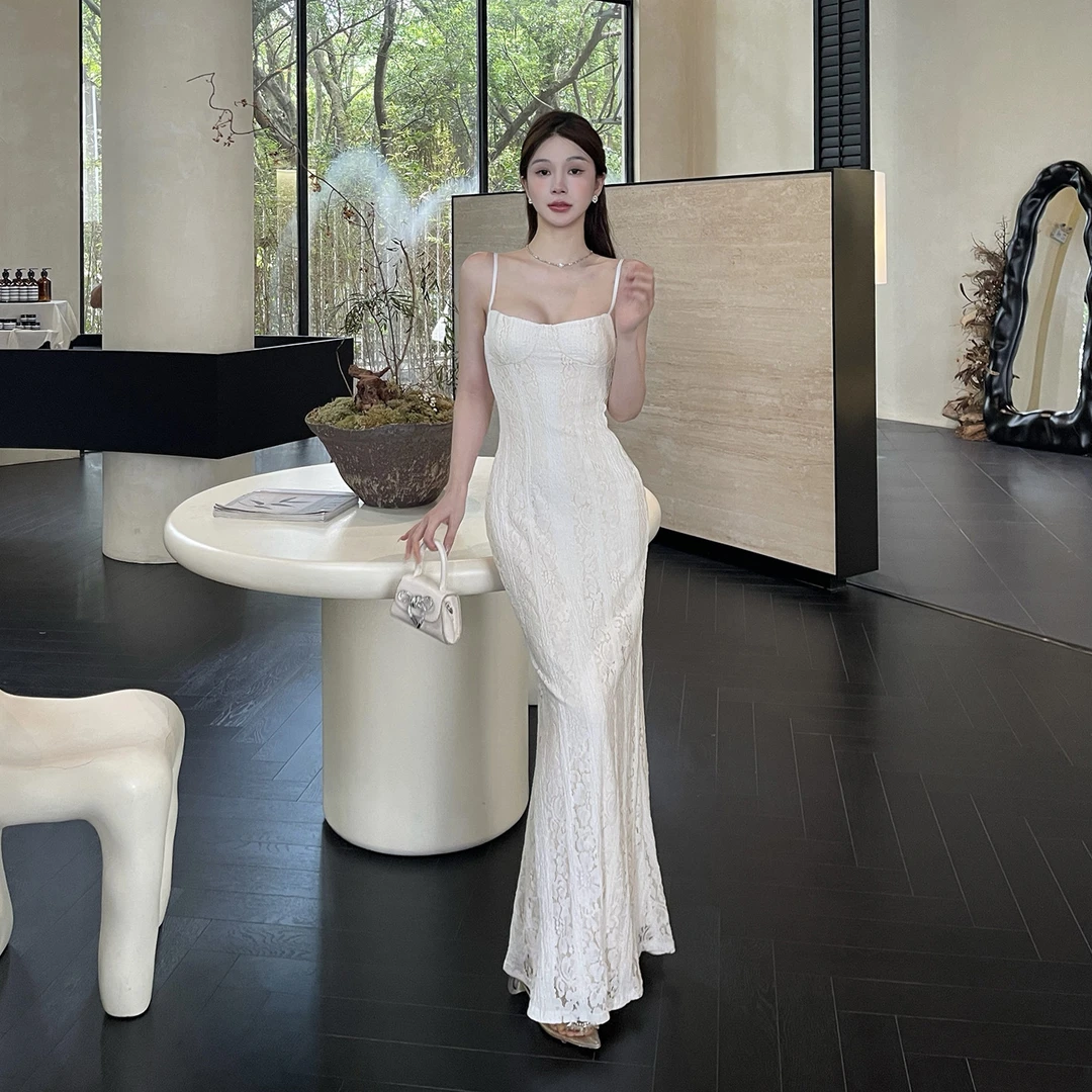 运补6-8 白色蕾丝方领修身温柔风吊带连衣裙高级感气质包臀长裙女
