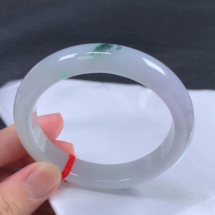 翡翠未镶嵌手镯