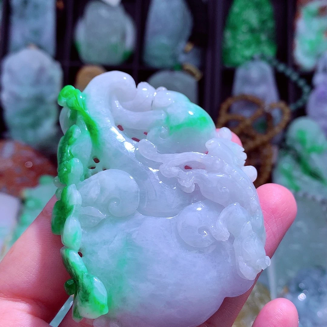 颈饰未镶嵌翡翠天然