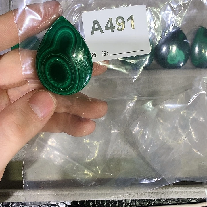 草***菁水晶未镶嵌珠宝半成品A491