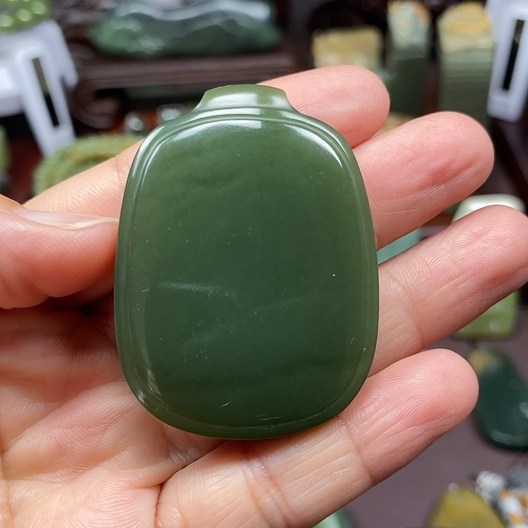 明***颈饰未镶嵌岫岩老玉（透闪石质玉）