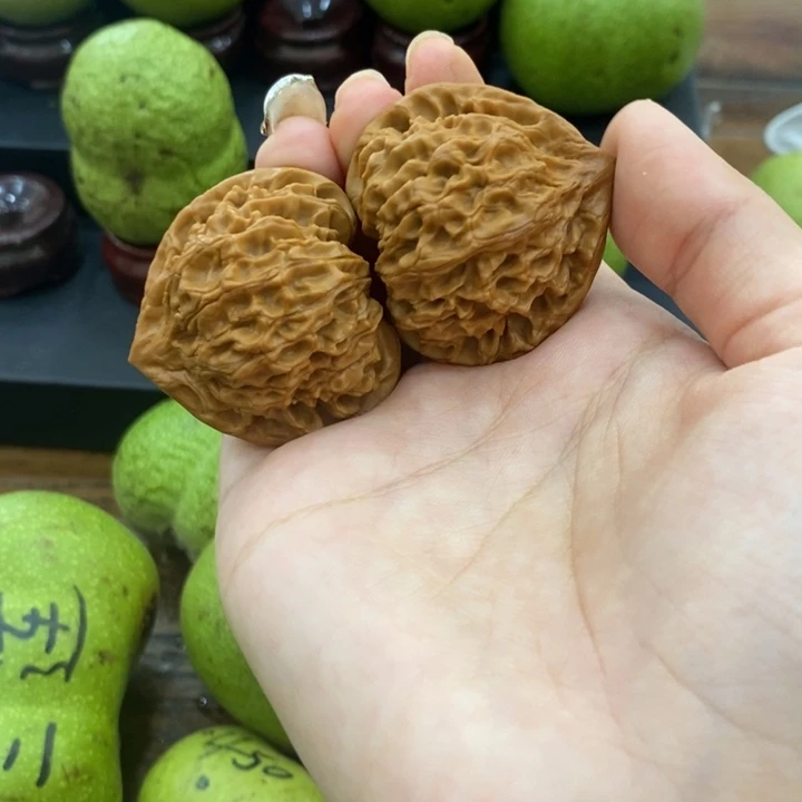 文玩核桃吊坠龙门涧44