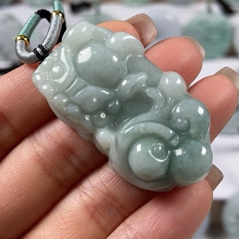 翡翠颈饰未镶嵌貔貅福利