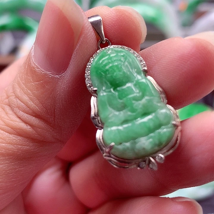 翡翠银S925镶嵌颈饰翡翠