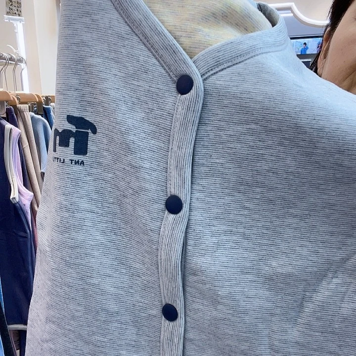 110三层马甲男童