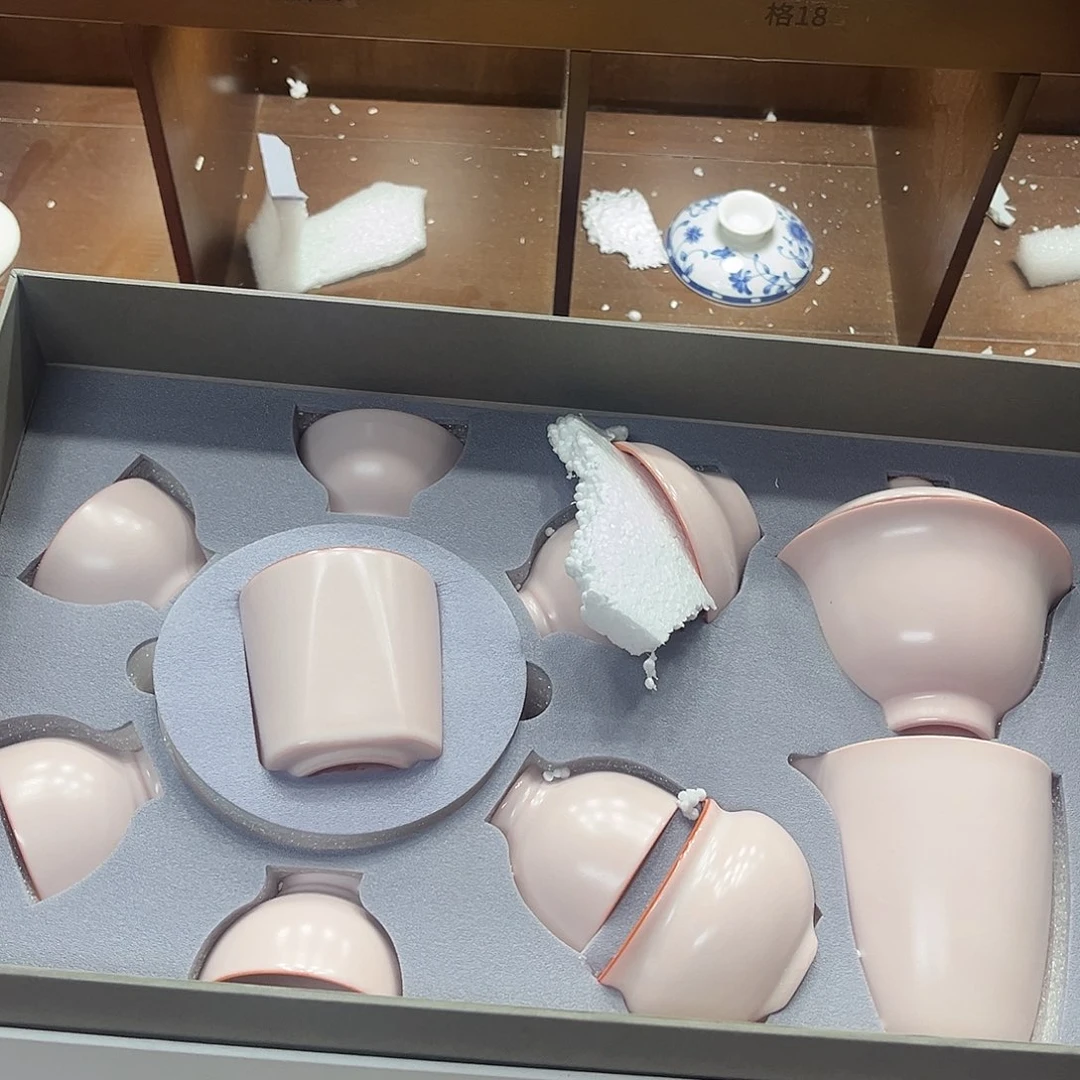 孤品茶具套装等。