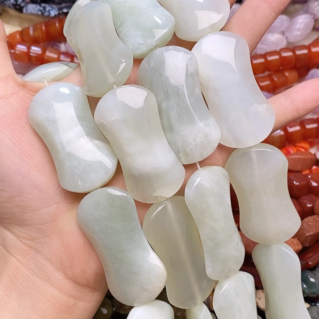 玛瑙/玉髓未镶嵌珠宝半成品岫玉一条
