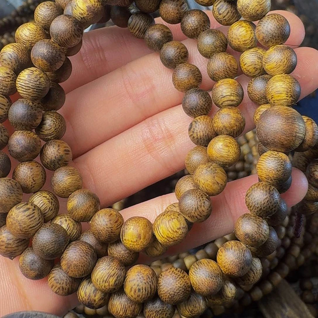 沉香手串老白棋卡七圆珠