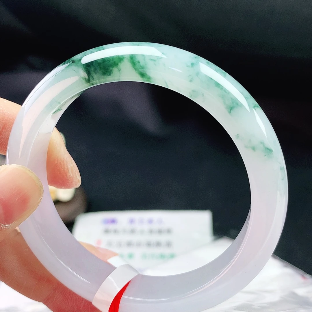 翡翠手镯未镶嵌58圈