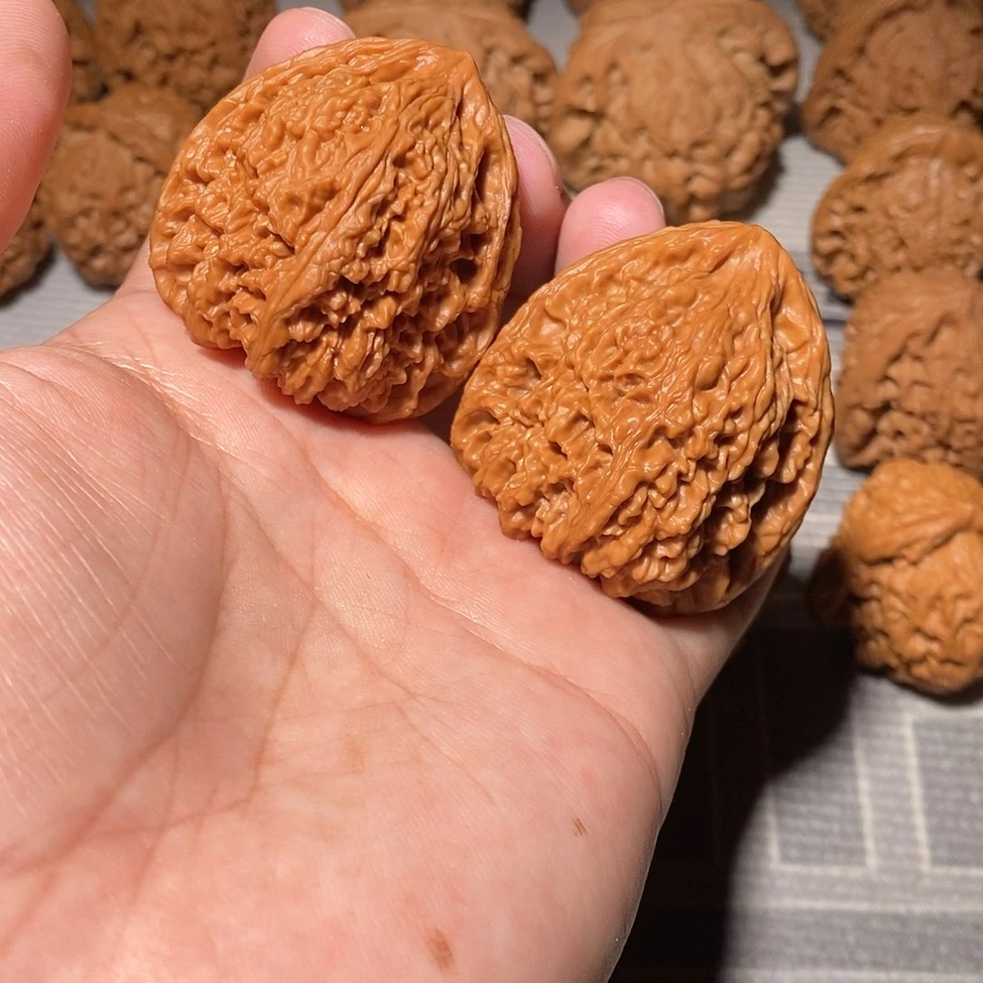 文玩核桃把件004高炮三角拉丝纹南将石42尺