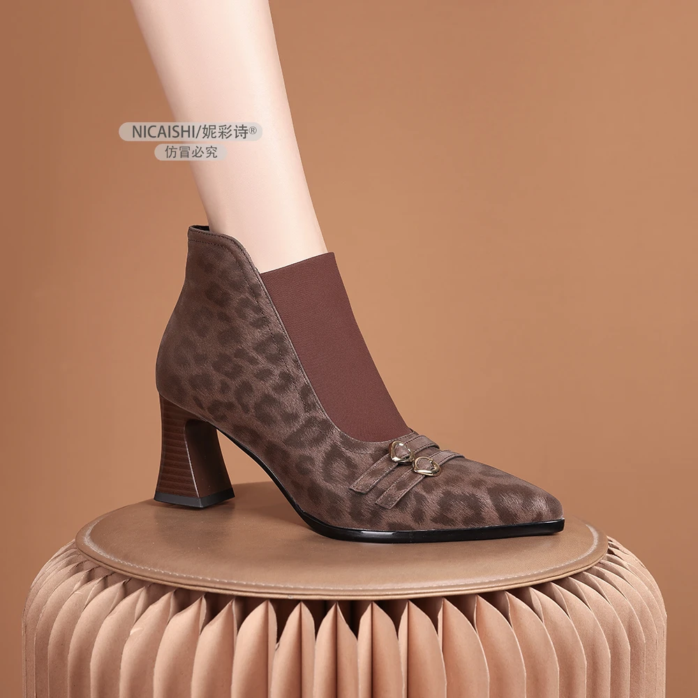 2025新款秋冬欧美高级质感棕色短靴百搭气质不累脚舒服百搭3241