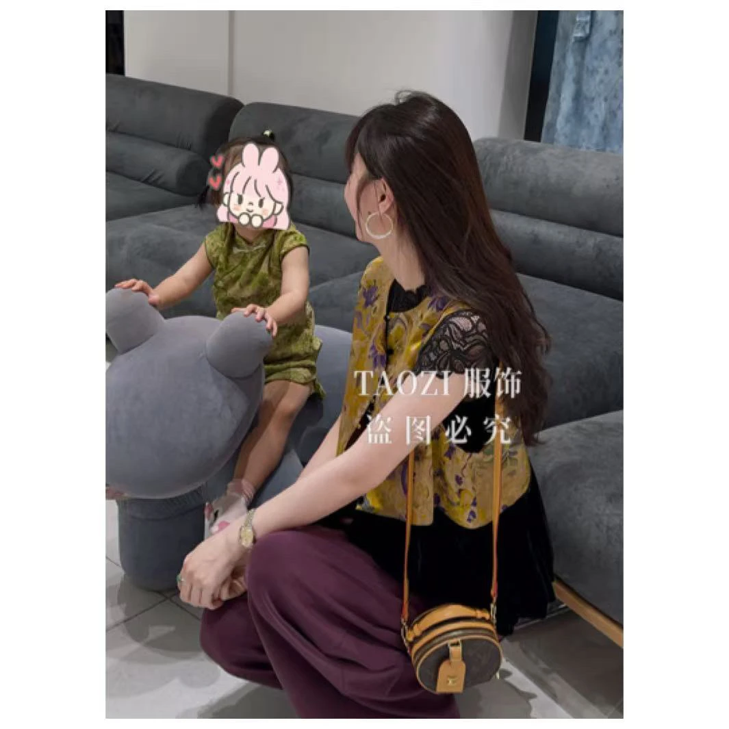 【桃子自制】08288 秋季新款提花刺绣拼接丝绒新中式马甲