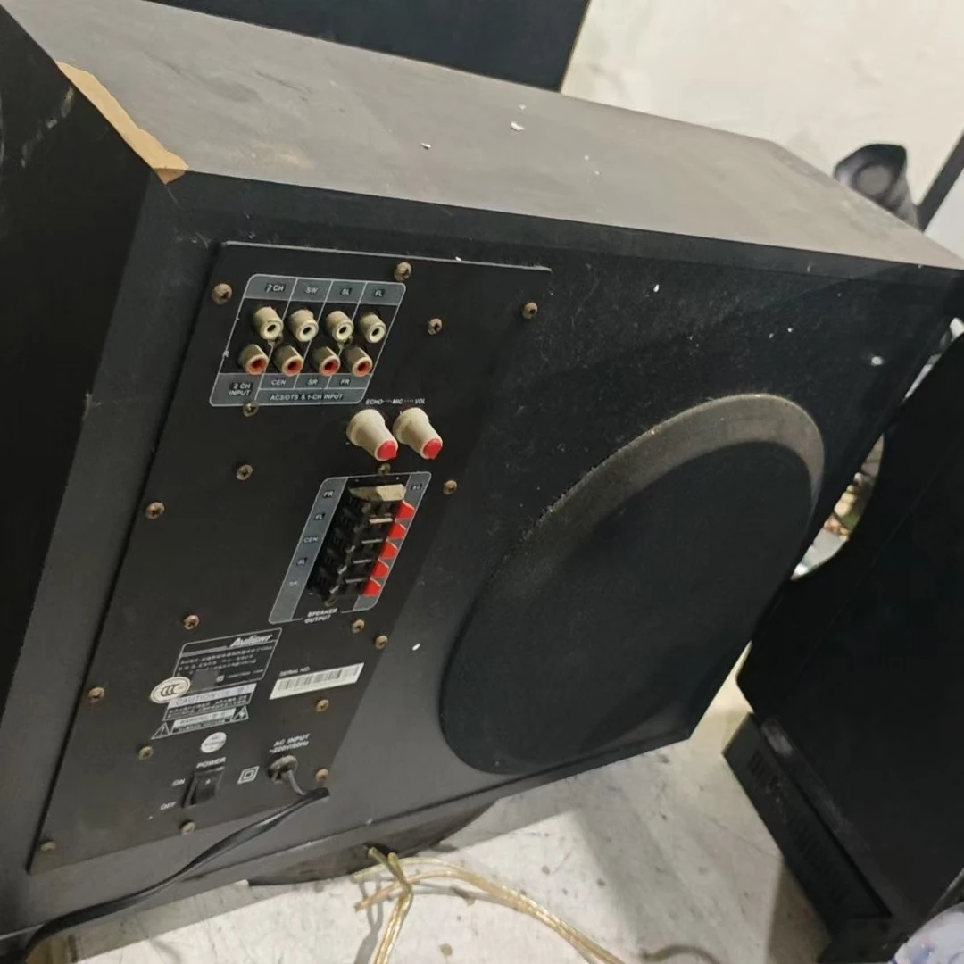 8新  故障有源低音炮，运费到付