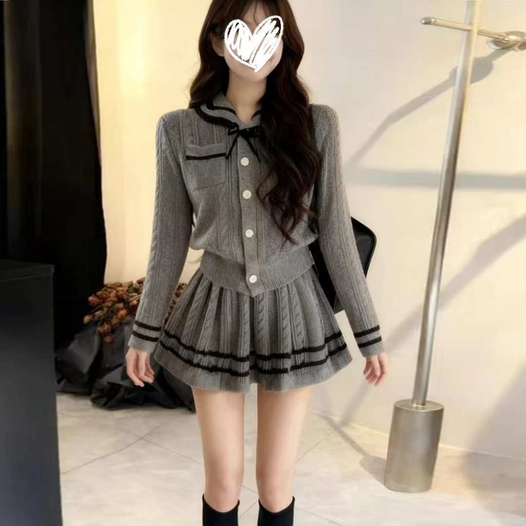 韩系学院风灰色针织套装女秋冬季2026新款毛衣连衣裙巨好看穿搭