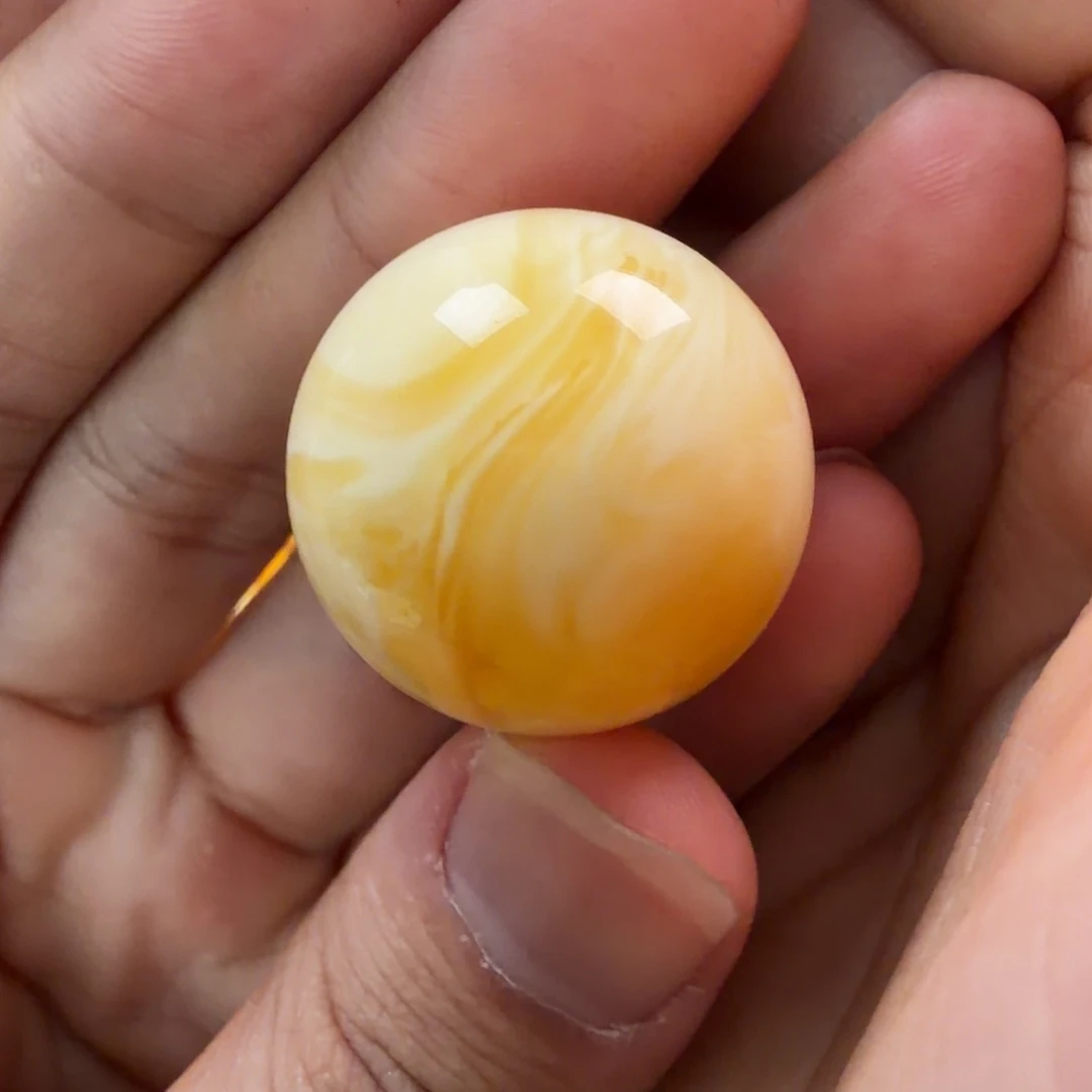 琥珀未镶嵌珠宝奇石25mm