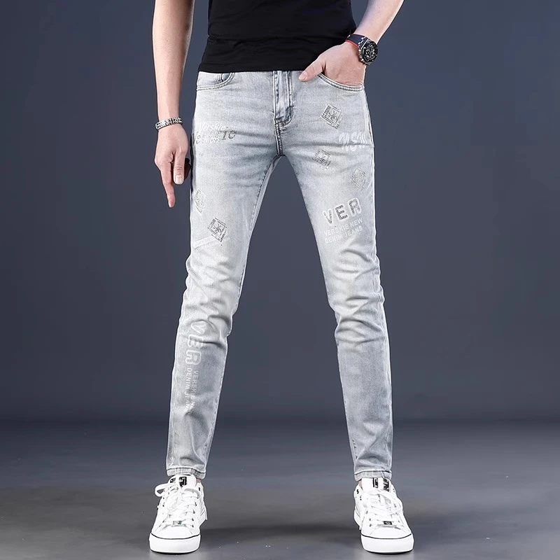 Cebrodz新款浅蓝色时尚烫钻轻奢牛仔裤修身小脚显瘦高端欧版男裤