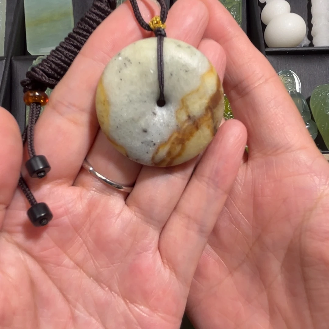 蛇纹石玉未镶嵌吊坠(不含链)