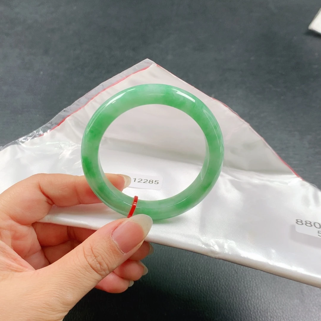 翡翠未镶嵌手镯03