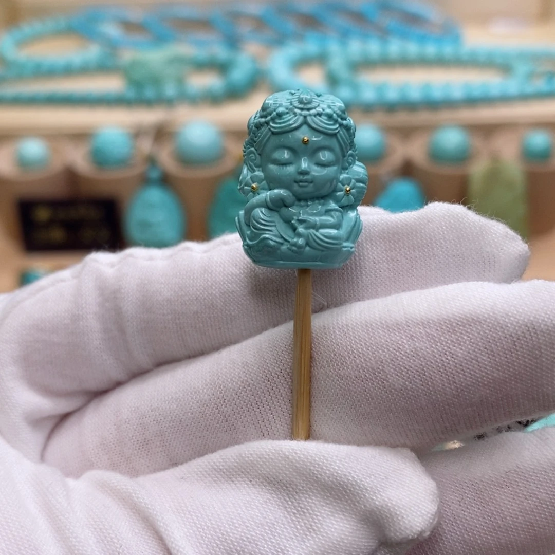 绿松石未镶嵌珠宝奇石