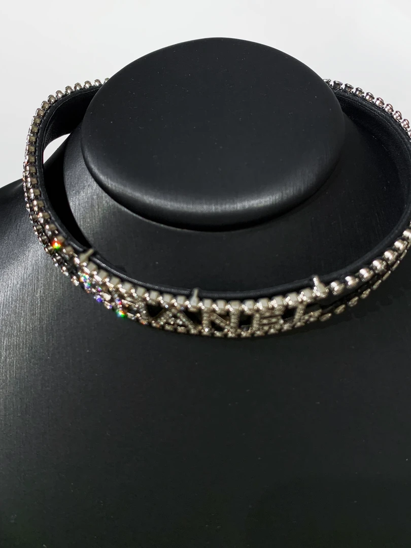 99新 Chanel/香奈儿 HIHI/Chanel 23S满钻字母皮项链9413696