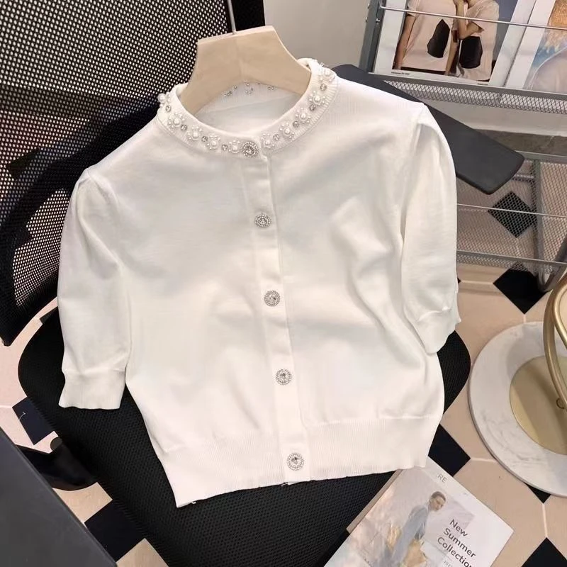 芯娇晴春夏2025新款重工钉珠圆领单排扣短袖冰丝针织衫女短款上衣