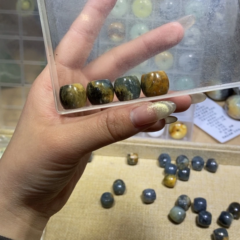 【闪购商品】蛇纹石玉颈饰未镶嵌30