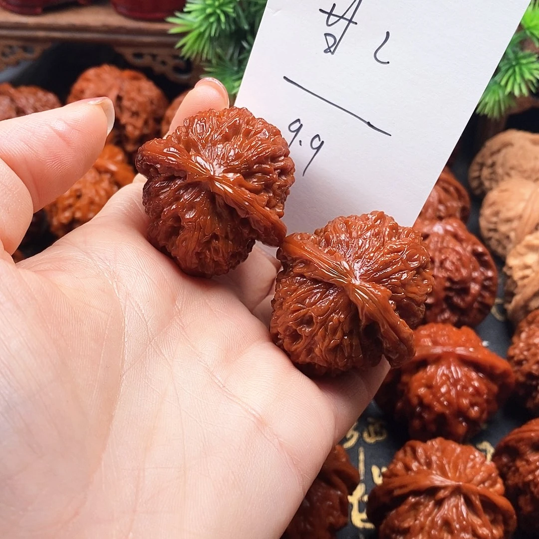 ****好文玩核桃把件白狮子甘