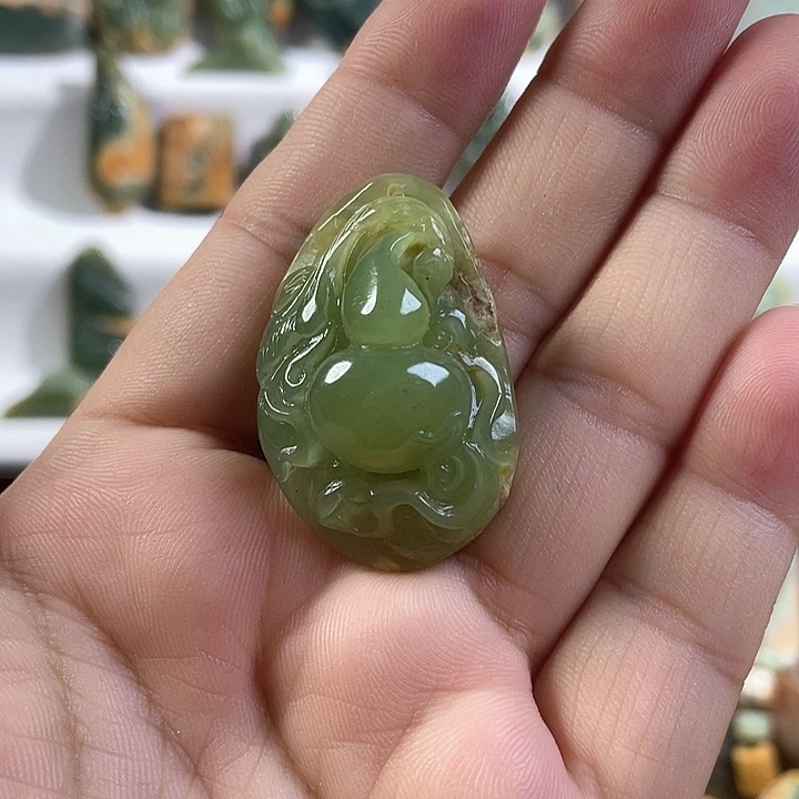 岫岩河磨玉（透闪石质玉）未镶嵌颈饰
