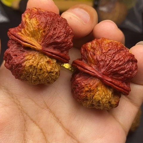 文玩核桃把件37尺饕餮金蟾