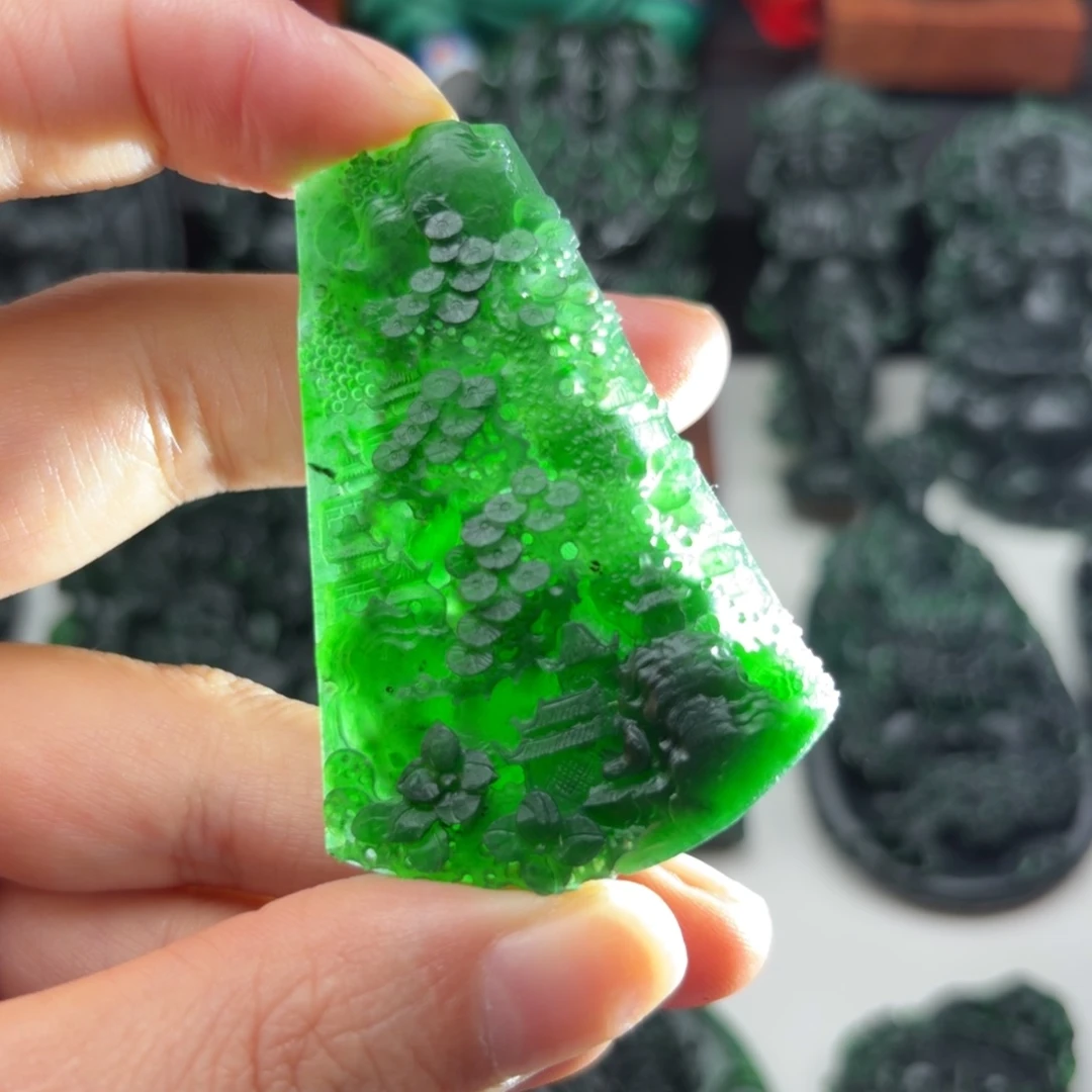 定制翡翠未镶嵌山水