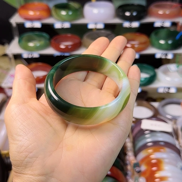 玛瑙/玉髓手镯未镶嵌