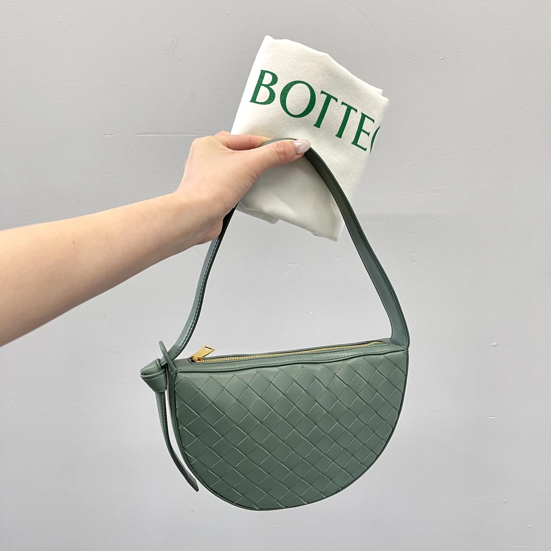 未使用 BOTTEGA VENETA/葆蝶家 编织单肩手提女包122402