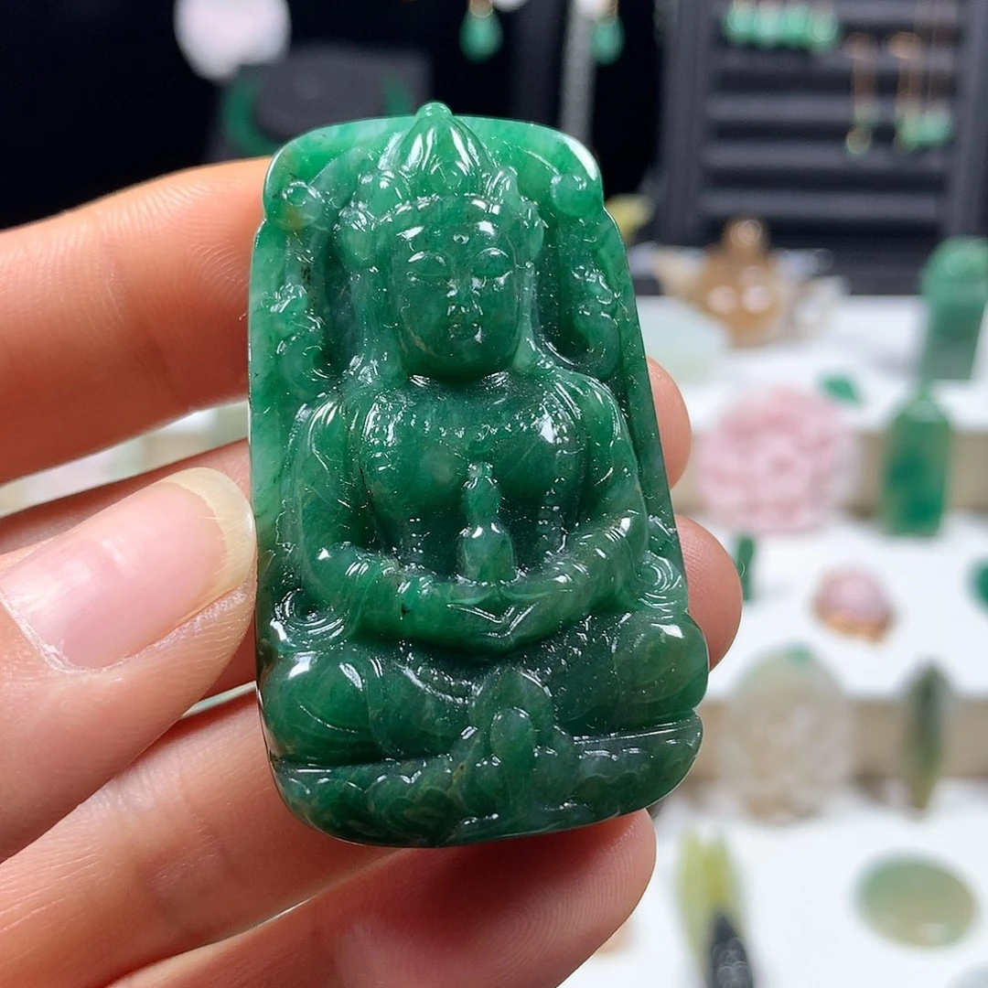 未镶嵌独山玉颈饰