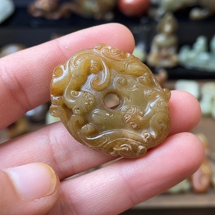 和田玉（糖玉）未镶嵌颈饰