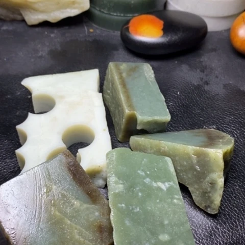 和田玉珠宝奇石未镶嵌