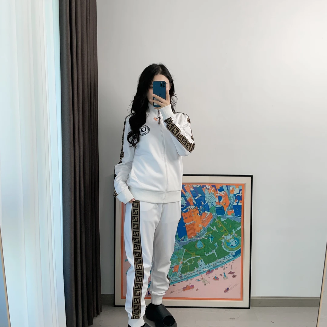 95新 FENDI/芬迪 白色运动套装/251120LYPTL11