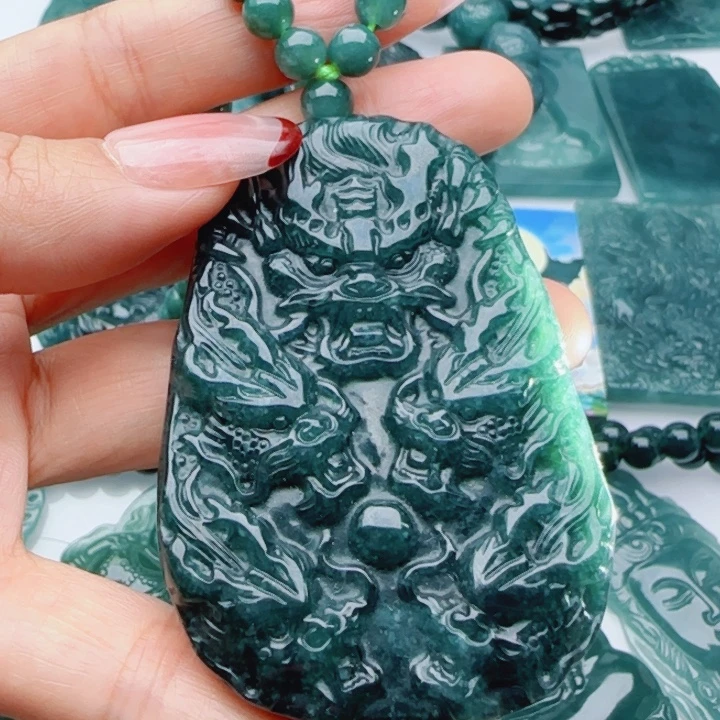 翡翠未镶嵌颈饰多样性发货天然A货翡翠