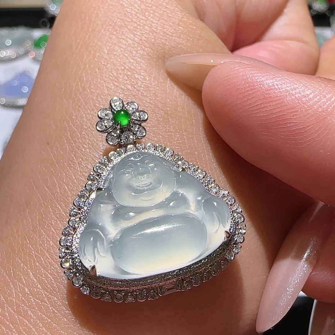 【闪购商品】颈饰18K金镶嵌翡翠天然