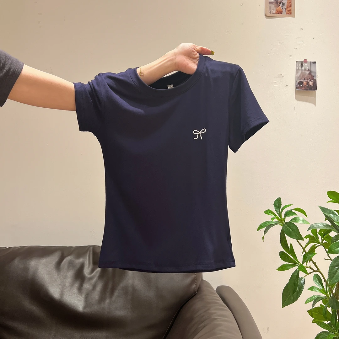 藏蓝色字母刺绣收腰显瘦短袖T恤女2025夏新款百搭正肩设计感上衣