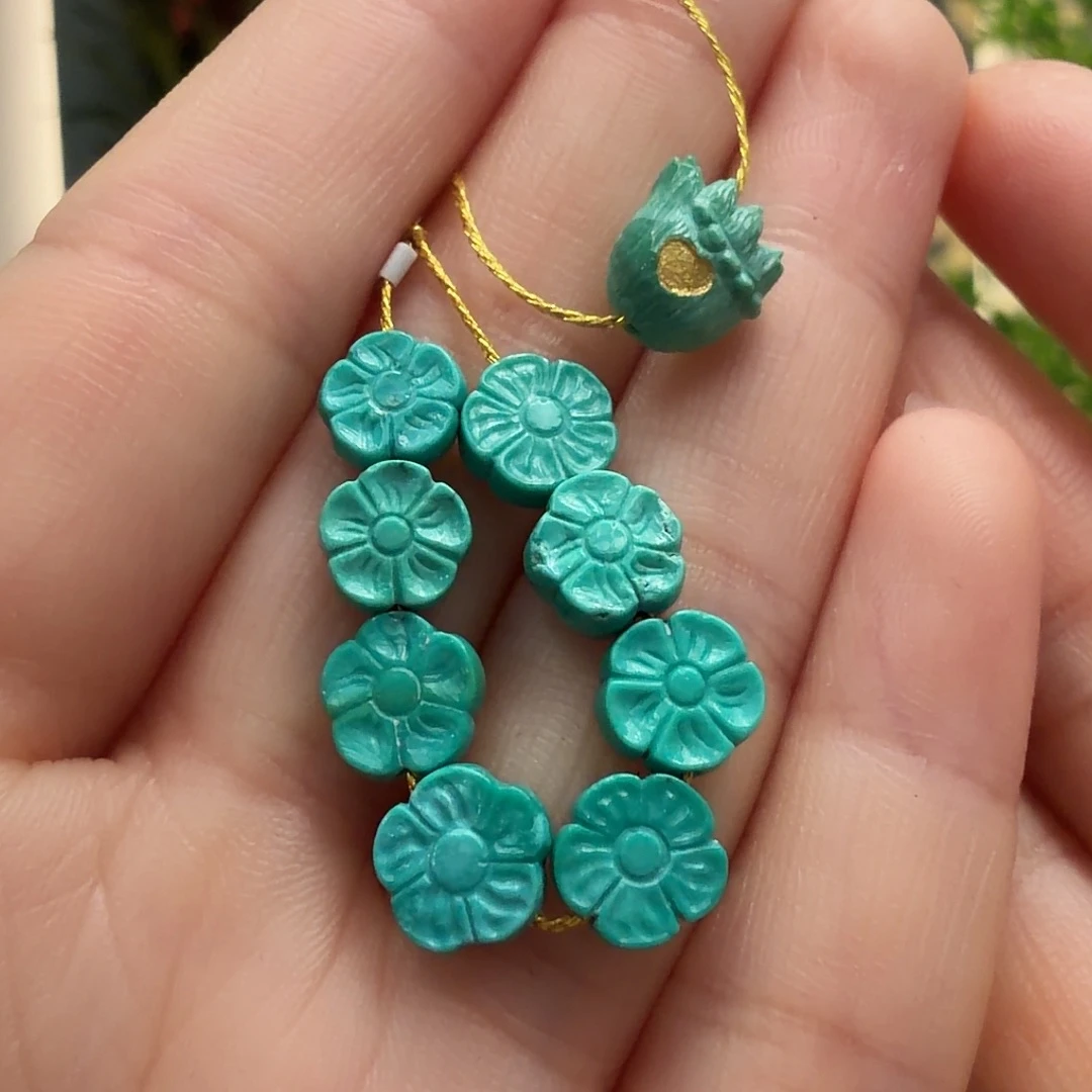 绿松石未镶嵌颈饰