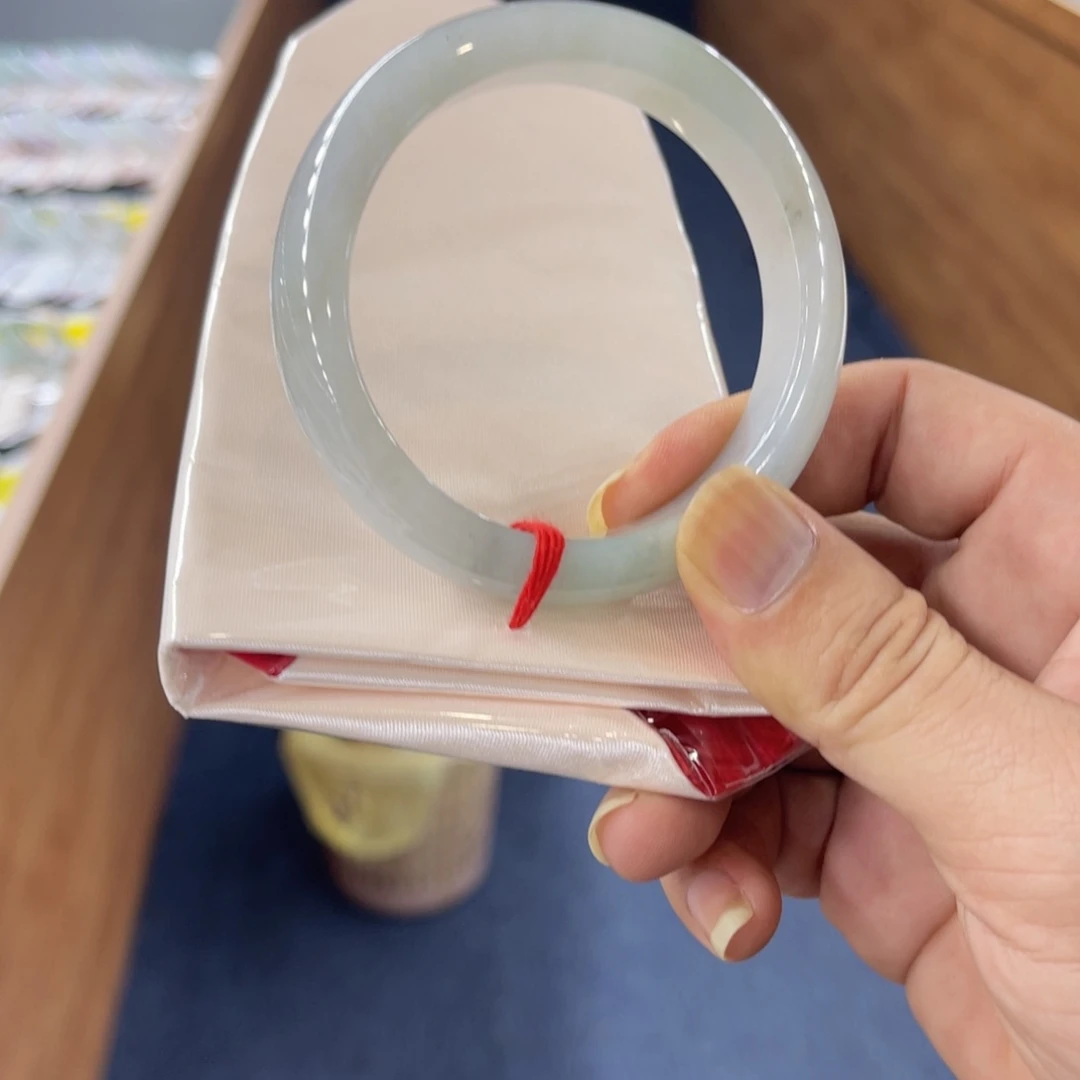 翡翠手镯未镶嵌纯天然缅甸翡翠A货