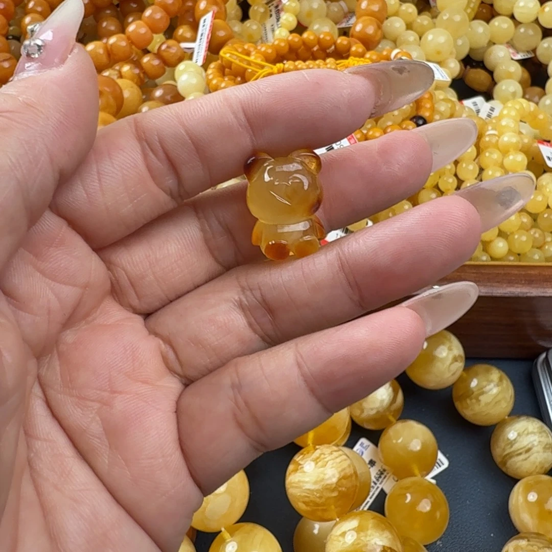 琥珀未镶嵌珠宝奇石