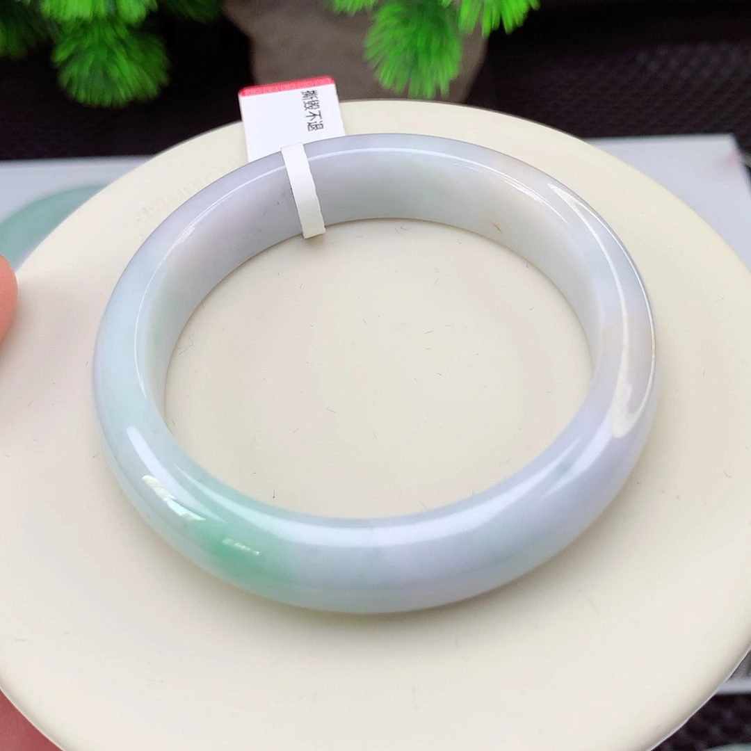 翡翠未镶嵌手镯54圈