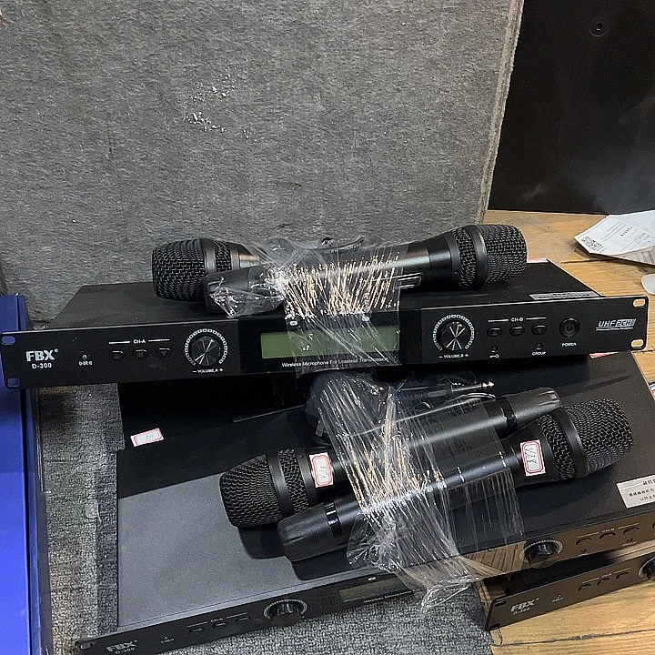 9新  不包邮富宝星无线话筒一套价