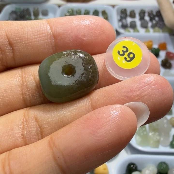 未镶嵌和田玉珠宝半成品