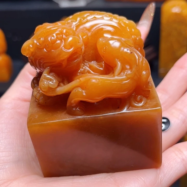 周***行田黄石石雕石雕石雕